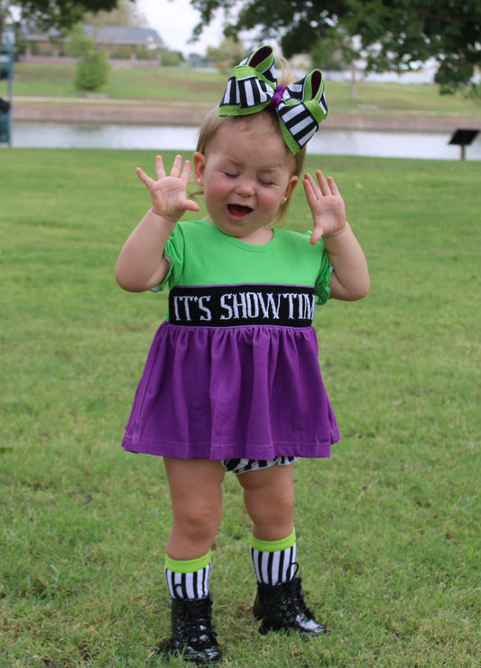 RTS: “IT’S SHOWTIME” - GIRLS DIAPER SET