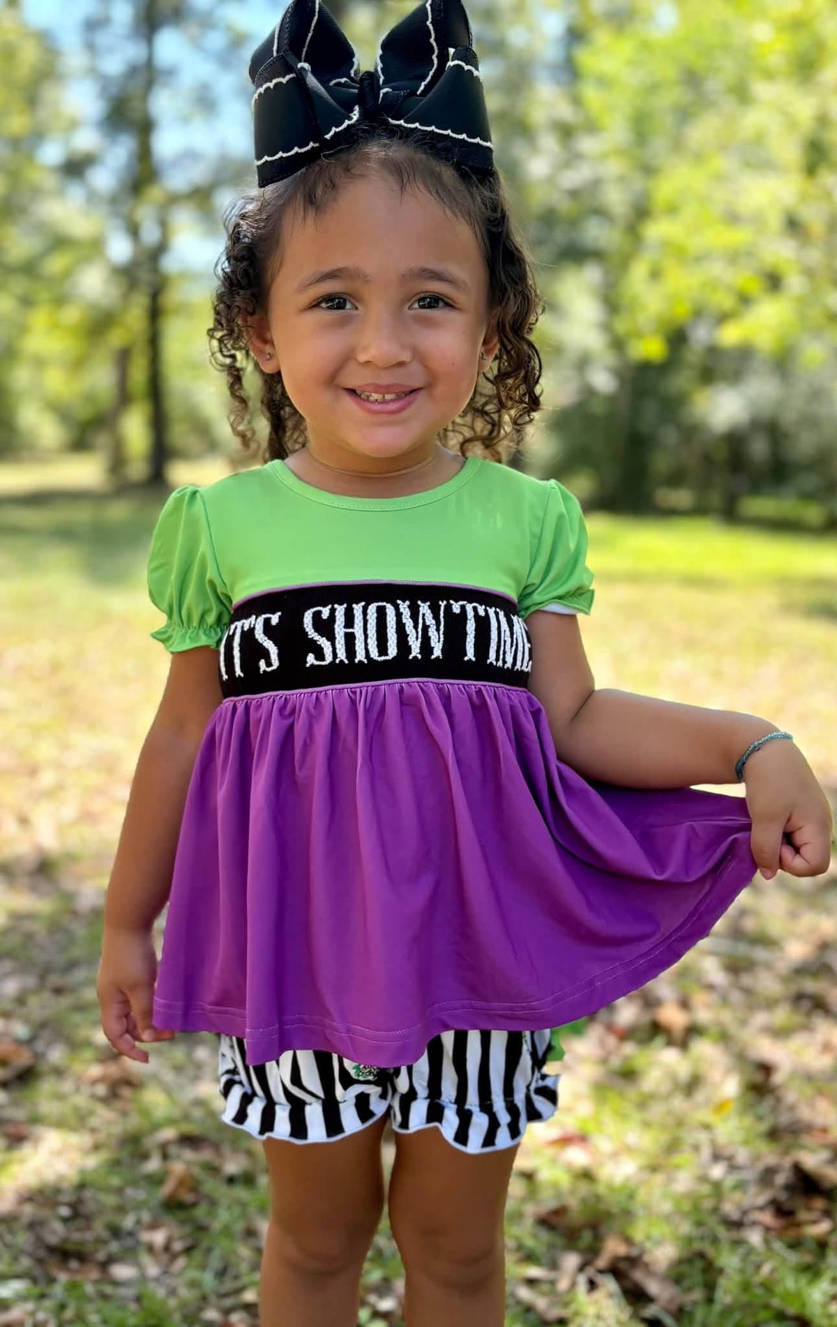 RTS: “IT’S SHOWTIME” - GIRLS DIAPER SET