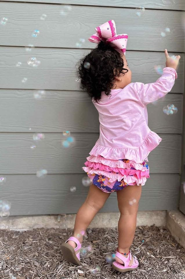 RTS: "MCLOVIN' IT" GIRLS DIAPER SET