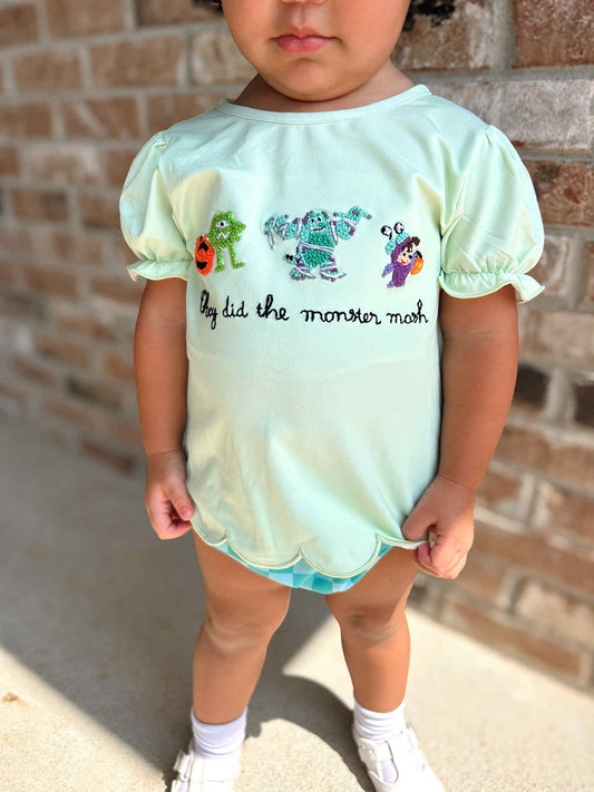 RTS: "WE DO THE MASH" GIRLS DIAPER SET